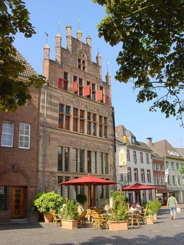 Wohnen im alten Amtsgericht im Herzen von Xanten Exterior foto